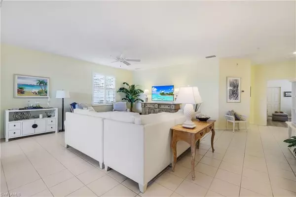 Naples, FL 34109,1590 Clermont DR #K-105