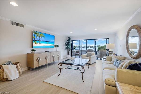 3430 Gulf Shore BLVD N #2E, Naples, FL 34103