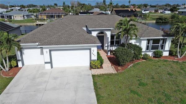 303 SW 12th TER, Cape Coral, FL 33991