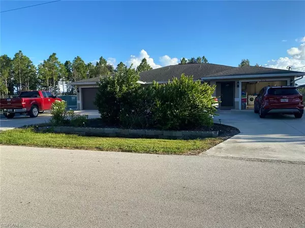 916-918 Ainsworth ST W, Lehigh Acres, FL 33974