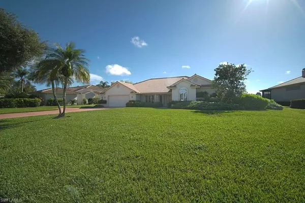 2013 Imperial Golf Course BLVD, Naples, FL 34110