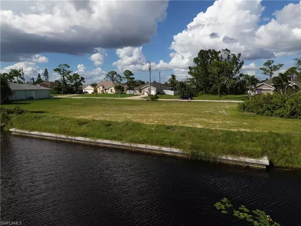 Cape Coral, FL 33991,2436 SW 1st TER