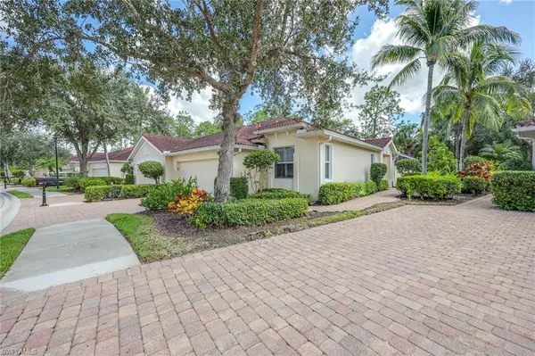 Naples, FL 34119,1814 Tarpon Bay DR S