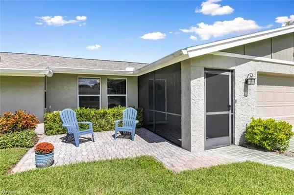 Naples, FL 34110,243 Willowick DR