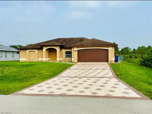 1816 Tomaso AVE, Lehigh Acres, FL 33972