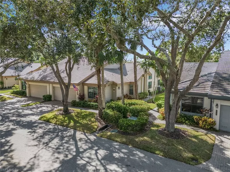 27128 Kindlewood LN, Bonita Springs, FL 34134