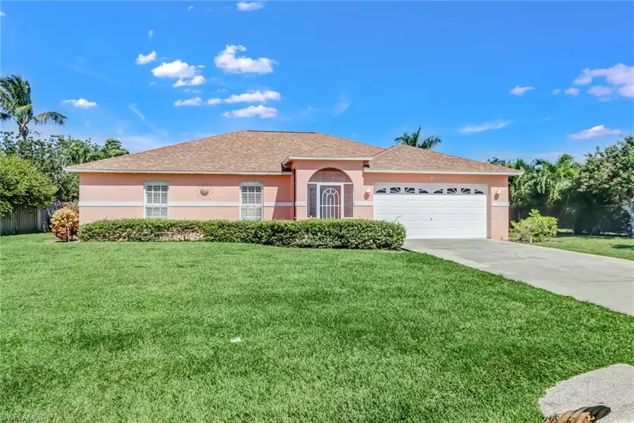 81 Wickliffe DR, Naples, FL 34110