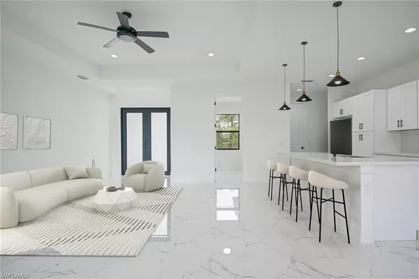 Lehigh Acres, FL 33974,506 Cottonwood AVE S