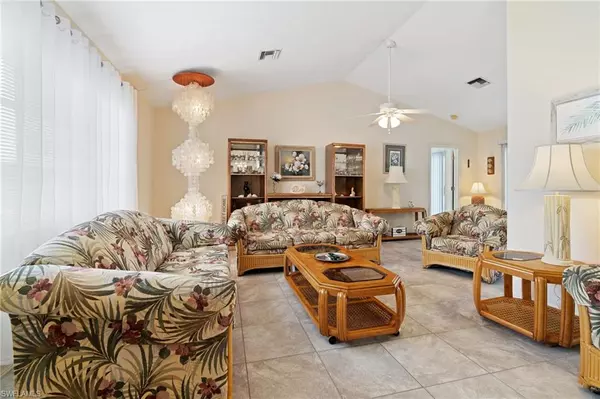 288 Castaways ST Marco Island, FL 34145