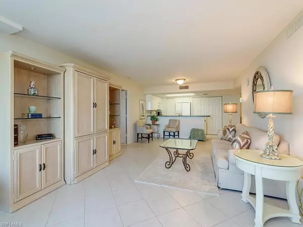 Naples, FL 34108,6849 Grenadier BLVD #1203