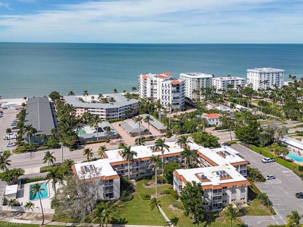 1100 Gulf Shore BLVD N #312,  Naples,  FL 34102