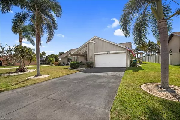 Cape Coral, FL 33990,1726 SE 2nd ST