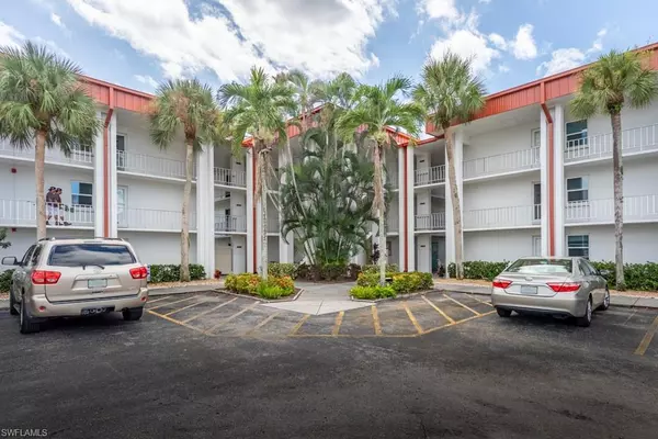 1700 Pine Valley DR #318, Fort Myers, FL 33907