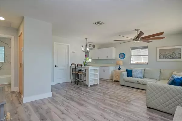 Naples, FL 34108,709 99th AVE N