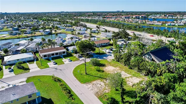 Fort Myers Beach, FL 33931,17234/236 Whitewater CT