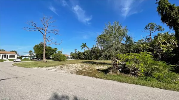 Fort Myers Beach, FL 33931,17234/236 Whitewater CT