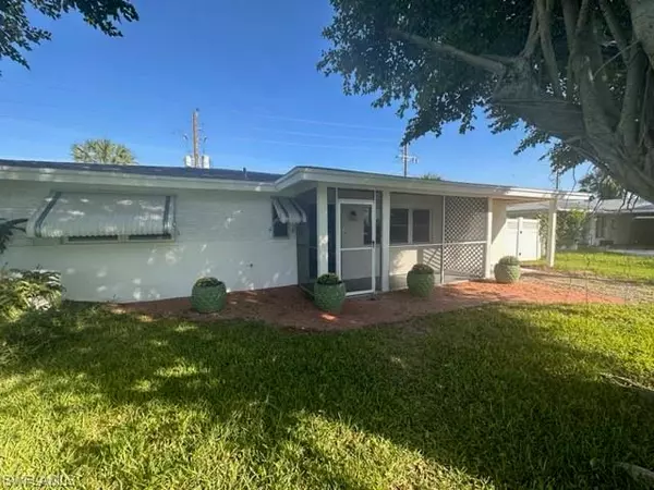 4243 Ellen AVE, Fort Myers, FL 33901