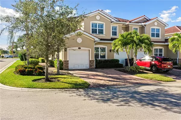 Fort Myers, FL 33919,8501 Oakshade CIR #201