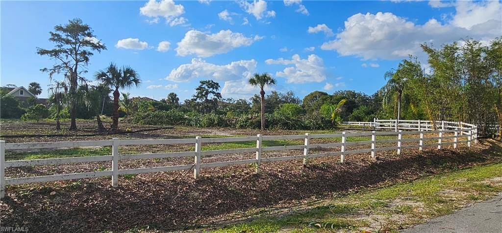 Naples, FL 34105,3295 70th ST SW