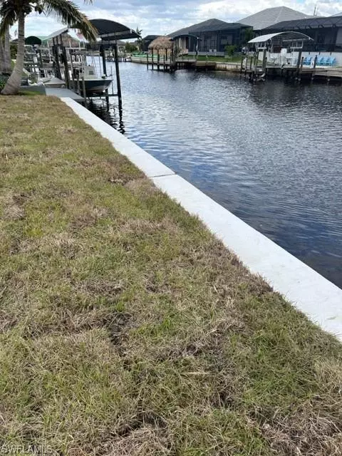 1239 NW 39th AVE, Cape Coral, FL 33993