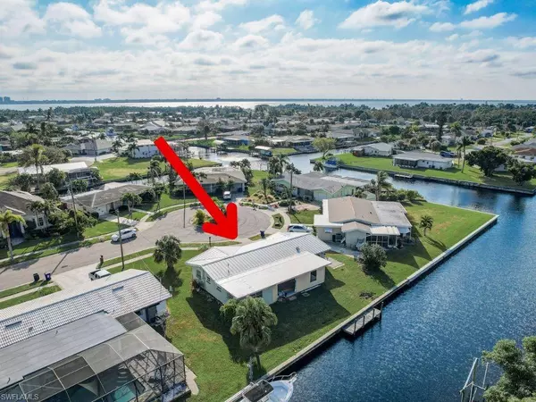 North Fort Myers, FL 33903,4419 N Bay CIR