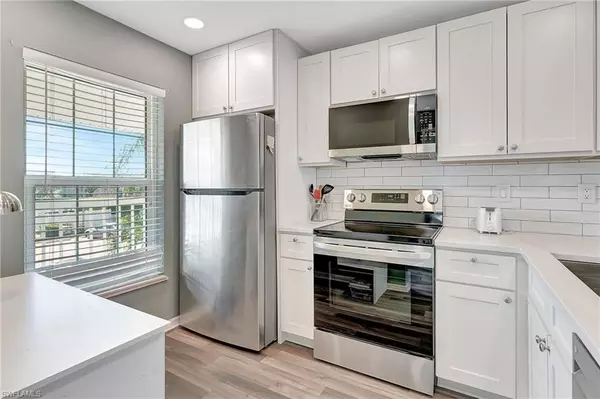 Marco Island, FL 34145,691 W Elkcam CIR #423