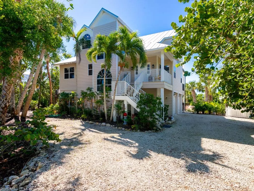 Sanibel, FL 33957,5298 Umbrella Pool RD