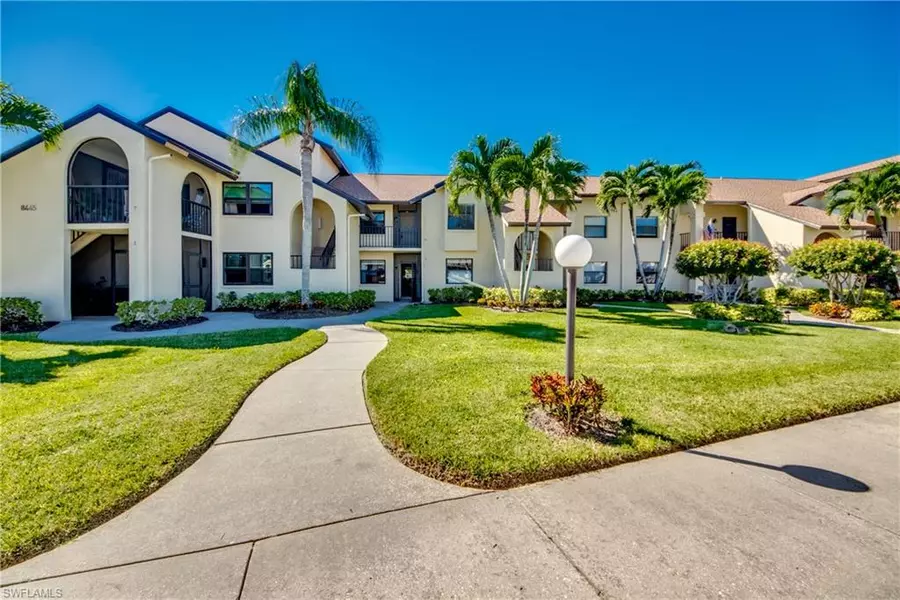 8445 Charter Club CIR #8, Fort Myers, FL 33919