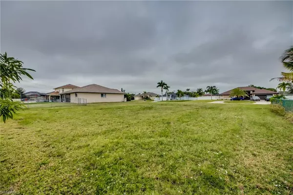 Cape Coral, FL 33991,2127 SW 12th AVE