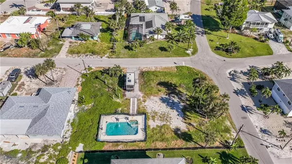 Fort Myers Beach, FL 33931,7950 Buccaneer DR