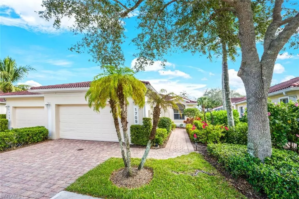 Naples, FL 34119,1709 Tarpon Bay DR S #44