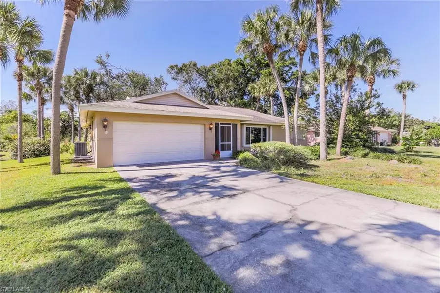 2333 Westwood RD, North Fort Myers, FL 33917