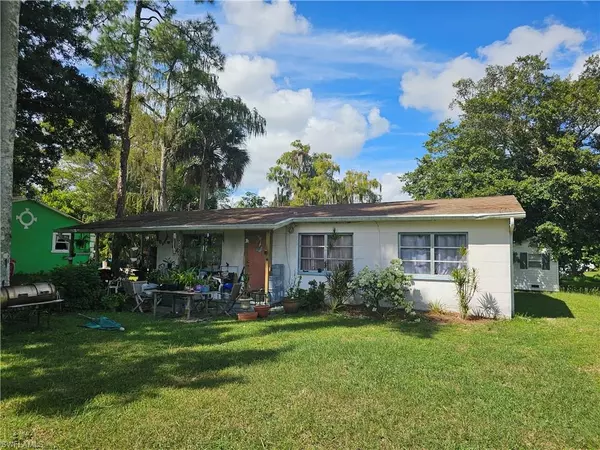 5449 Carlton ST, Naples, FL 34113