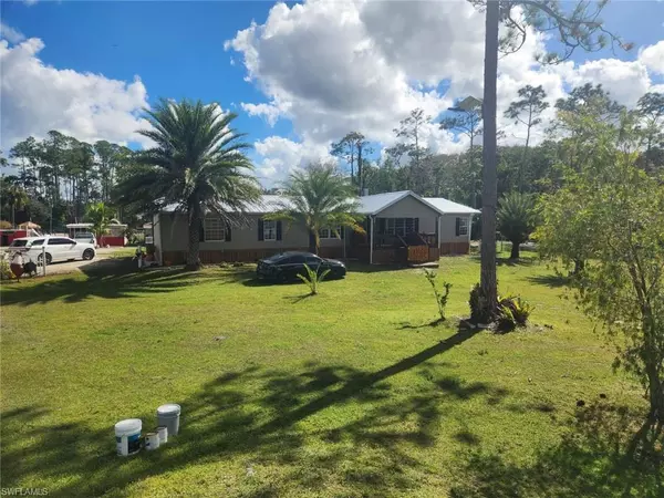 Labelle, FL 33935,1216 Pine AVE