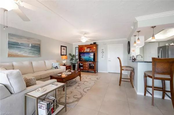 Naples, FL 34103,2600 Gulf Shore BLVD N #36