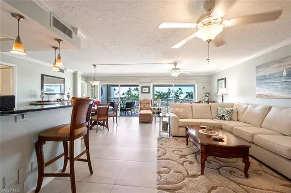 Naples, FL 34103,2600 Gulf Shore BLVD N #36