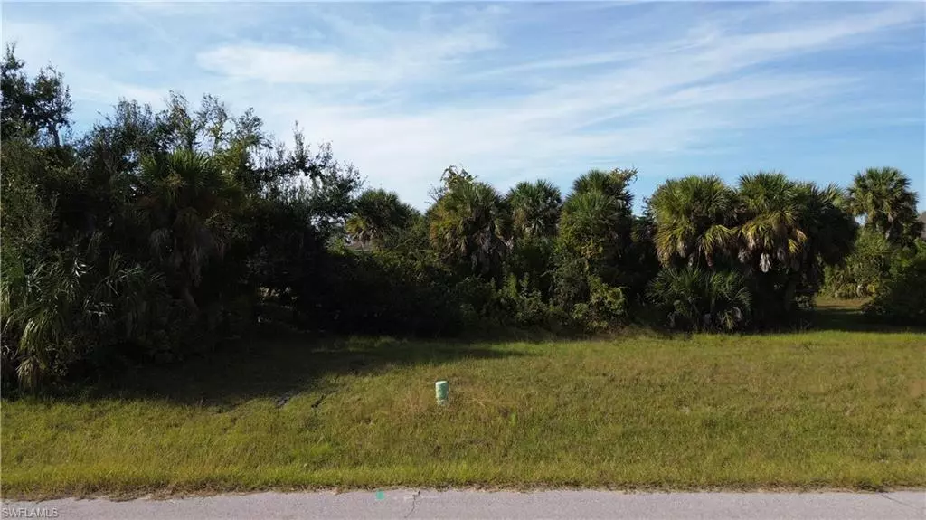 138 April RD, Rotonda West, FL 33947