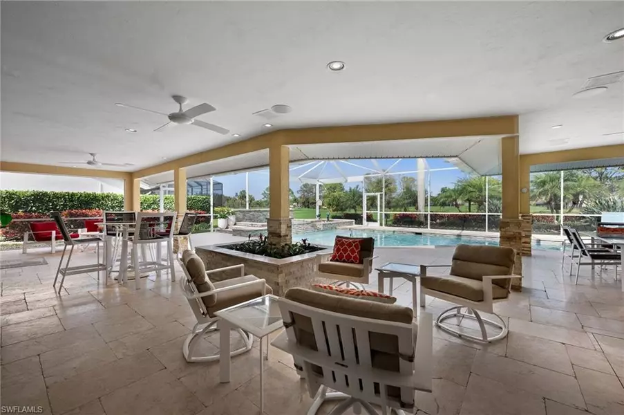 2104 Imperial Golf Course BLVD, Naples, FL 34110