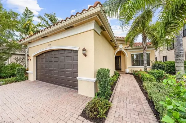 Naples, FL 34109,13576 Mandarin CIR