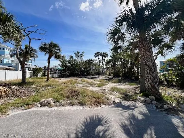 Fort Myers Beach, FL 33931,126 Palermo CIR