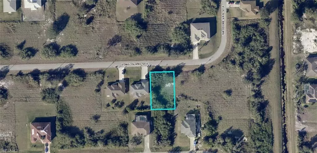 548 Long Island ST E, Lehigh Acres, FL 33974