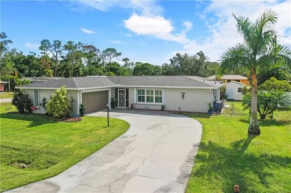 2372 Flora AVE, Fort Myers, FL 33907