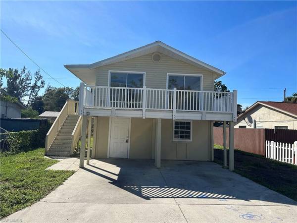 447 San Jose ST, North Fort Myers, FL 33903