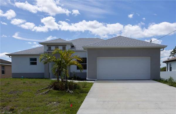 3402 8th ST SW, Lehigh Acres, FL 33976