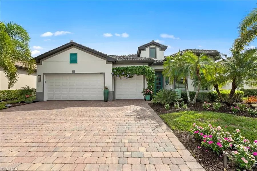 7513 Winding Cypress DR, Naples, FL 34114