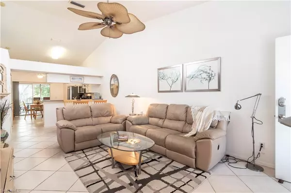 Bonita Springs, FL 34134,3951 Leeward Passage CT #203