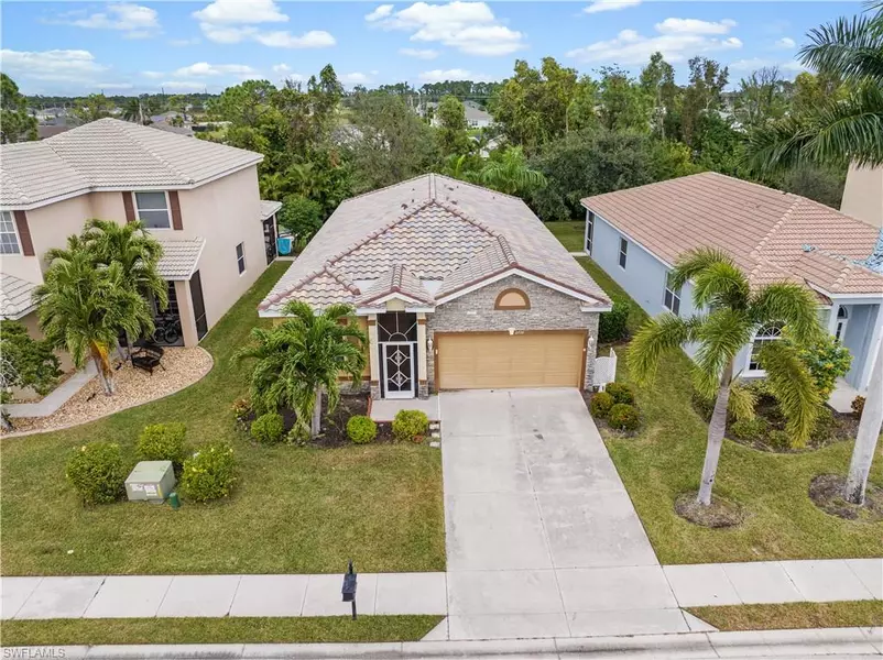 2738 Blue Cypress Lake CT, Cape Coral, FL 33909