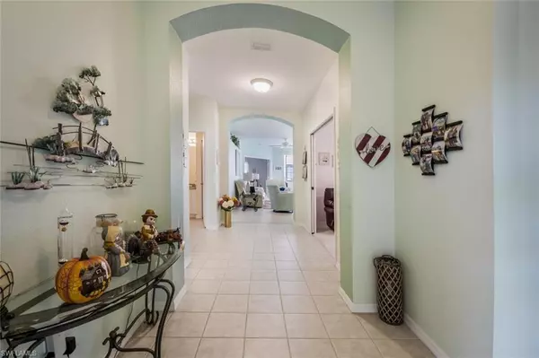 Naples, FL 34110,5265 Birmingham DR #102