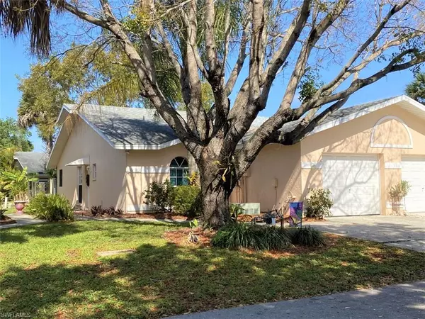 12303 Londonderry LN, Bonita Springs, FL 34135