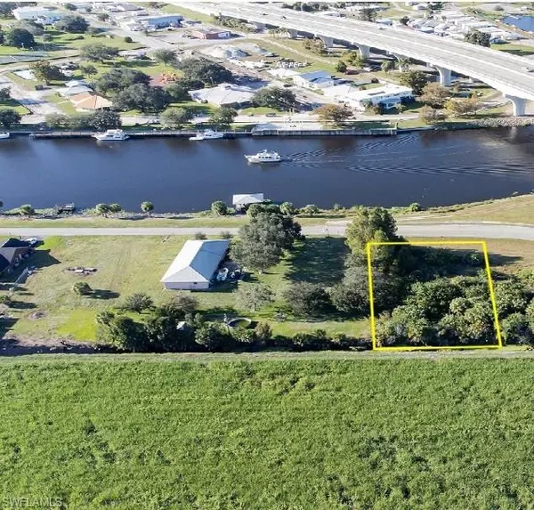 Lot 19 River RD, Moore Haven, FL 33471